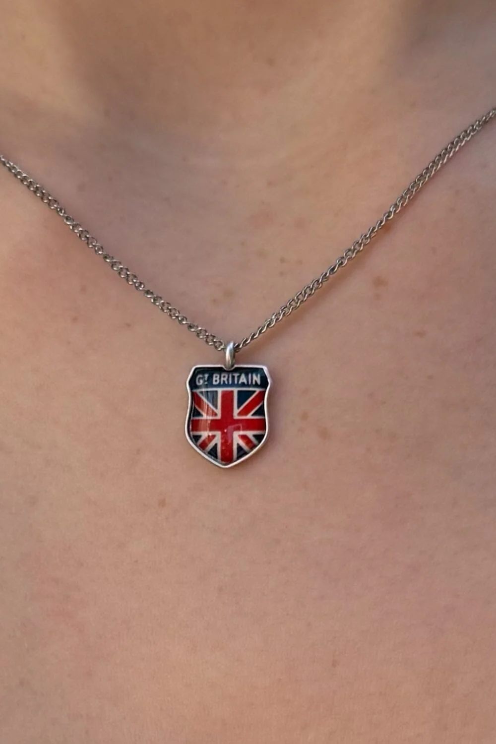 UK Flag Necklace - Image 3